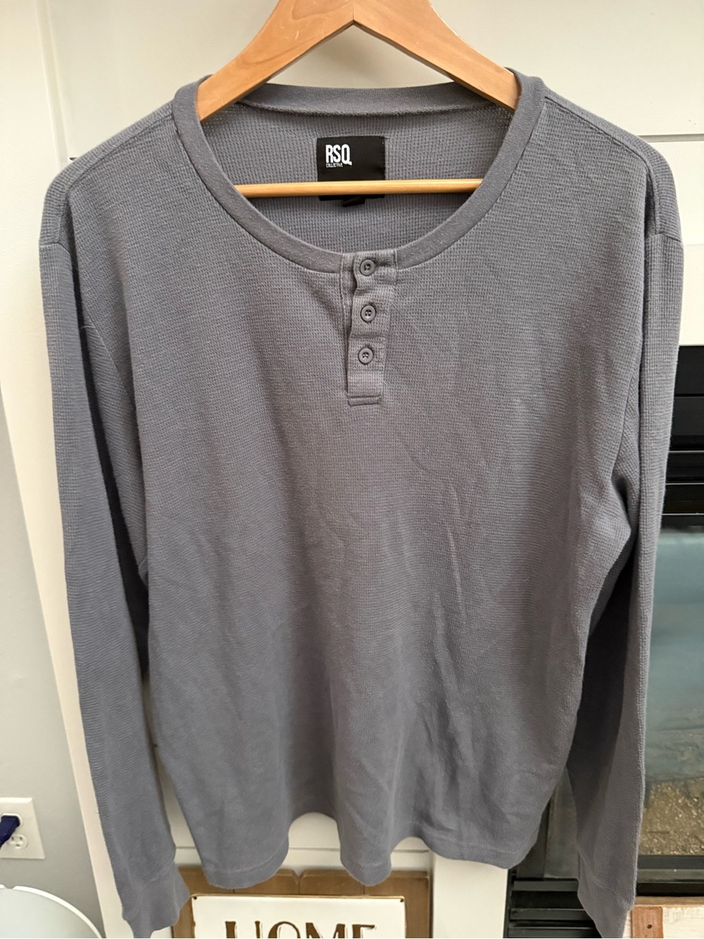 RSQ Men's Long-Sleeve Gray Henley Shirt size large trendy layers